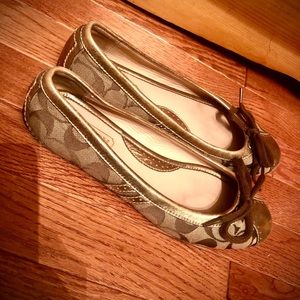 Authentic Coach genuine leather slip-on golden brown ballerina flats size 6.5